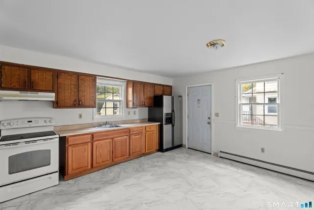 $374,900 | 60 Florence Street, Manchester, CT 06040