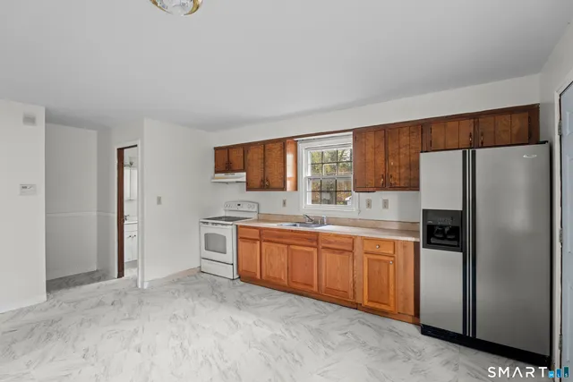 $374,900 | 60 Florence Street, Manchester, CT 06040