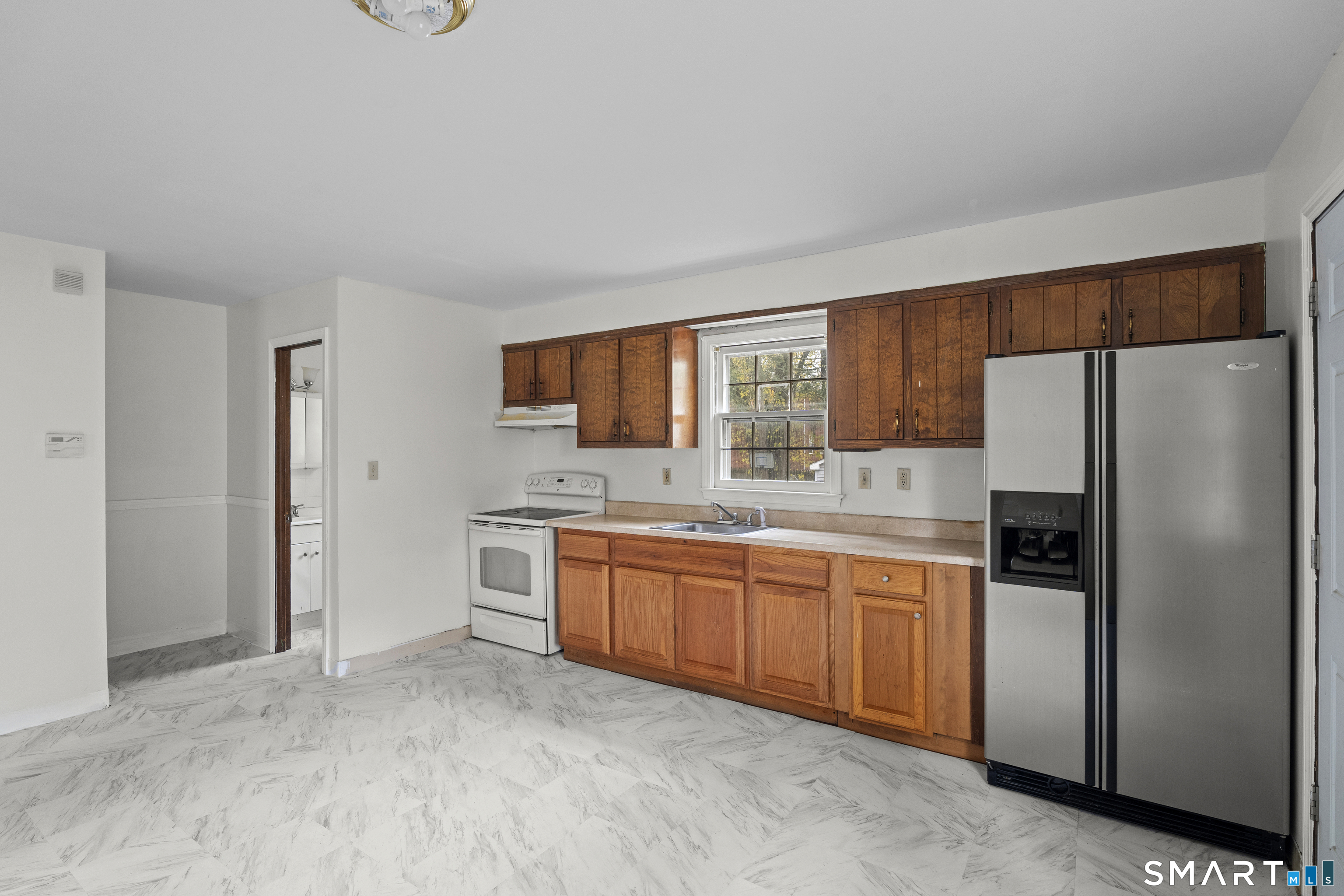 60 Florence Street Manchester, CT 06040 - Photo 15 of 36