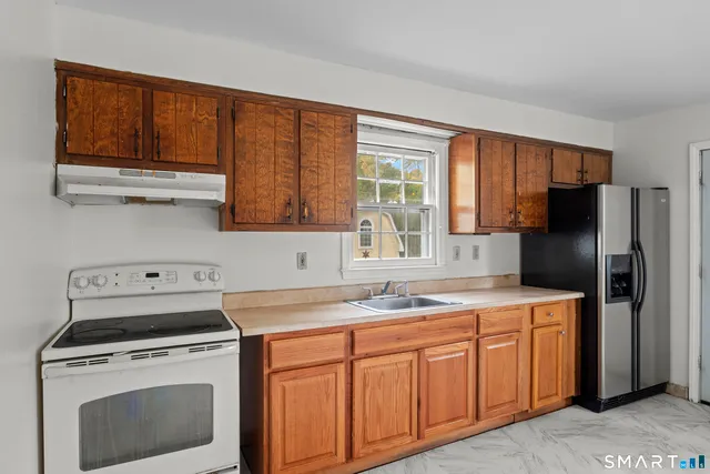 $374,900 | 60 Florence Street, Manchester, CT 06040