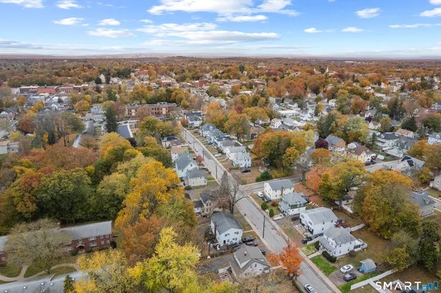 $374,900 | 60 Florence Street, Manchester, CT 06040