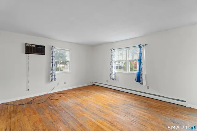 $374,900 | 60 Florence Street, Manchester, CT 06040