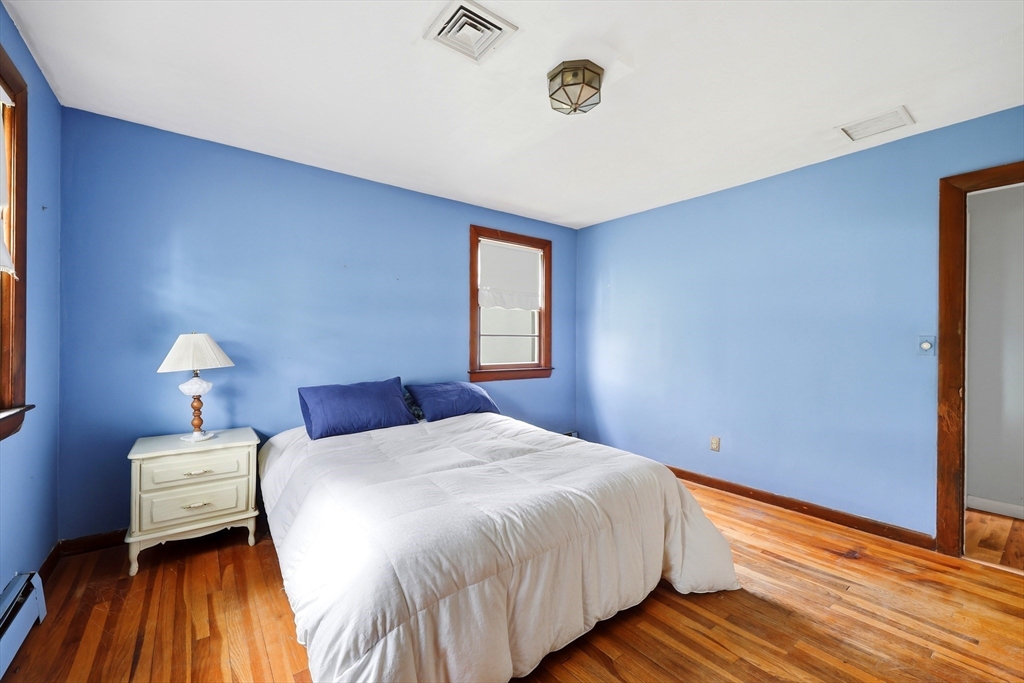 87 Squire Lane Springfield, MA 01118 - Photo 19 of 36 Gallery Image 19