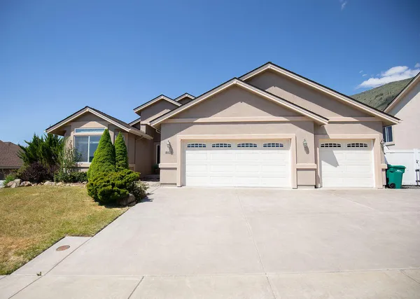 $475,000 | 5521 Benchwood Avenue, Klamath Falls, OR 97603