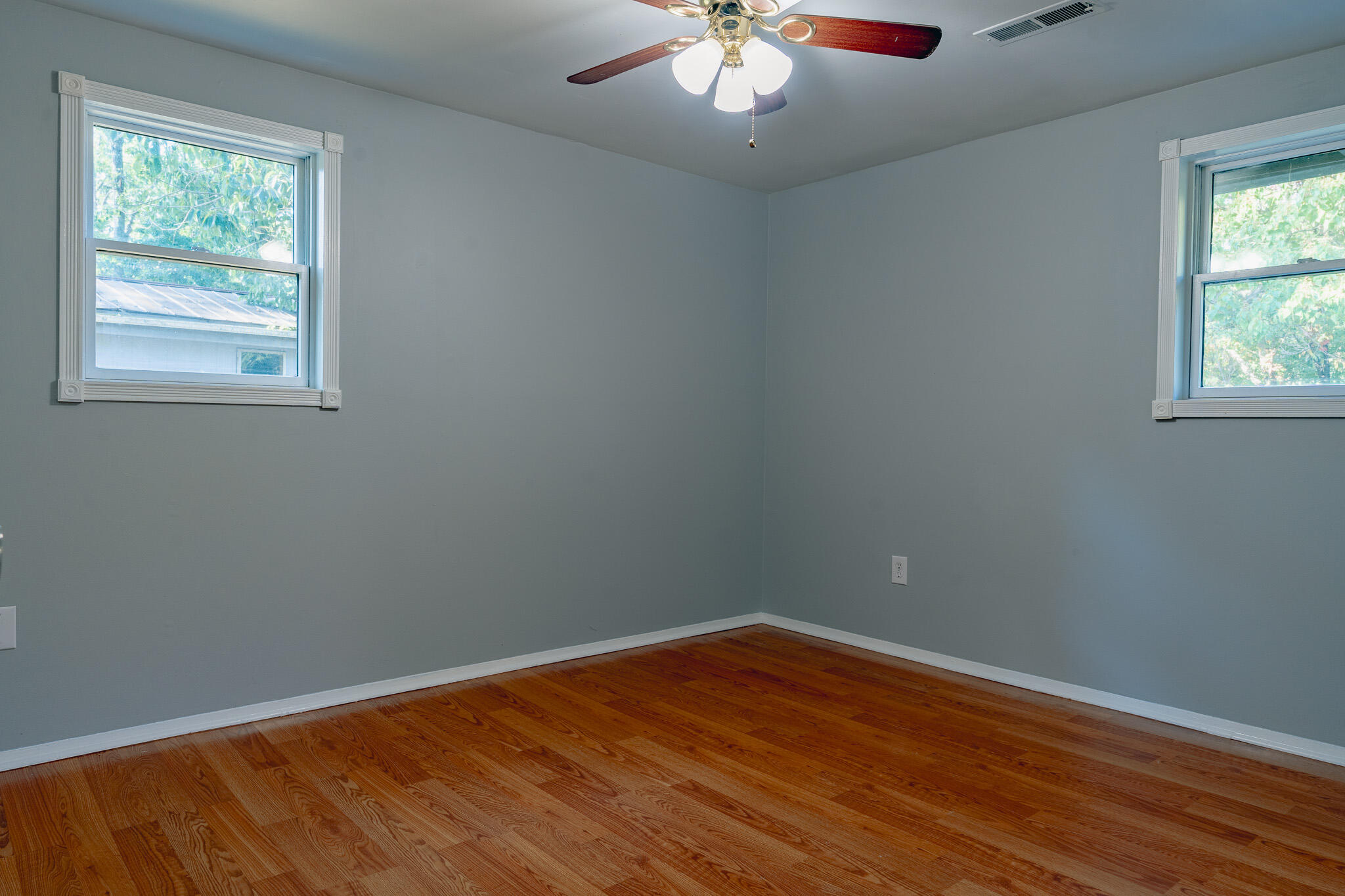 1737 Beagle Club Road Vinton, VA 24179 - Photo 39 of 45 an empty room with a window