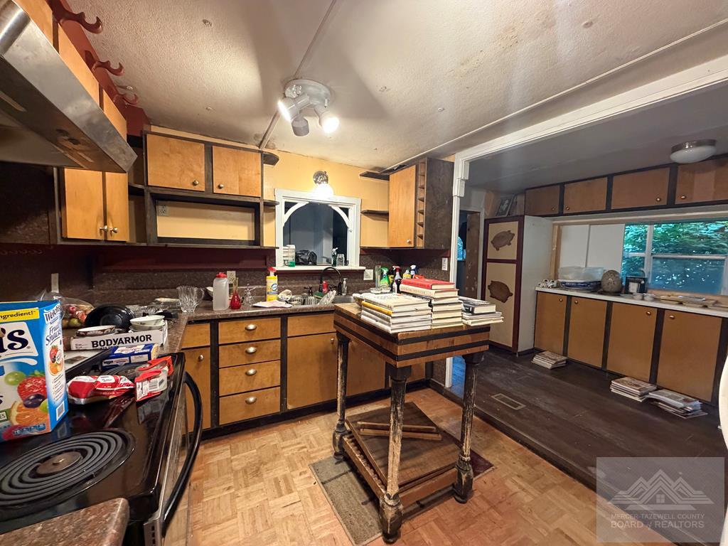 1622 Reese Harmon Ridge Road Rock, WV 24747 - Photo 8 of 10 Gallery Image 8