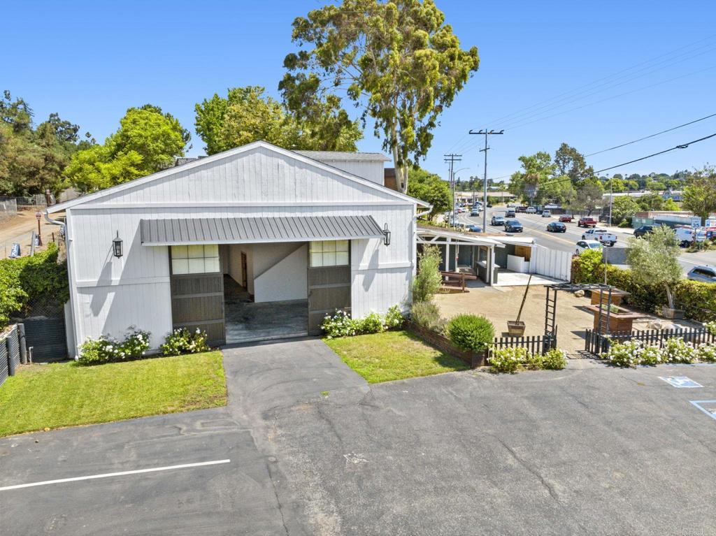 838 East Mission Road Fallbrook, CA 92028 - Photo 27 of 48 a view of house and outdoor space
