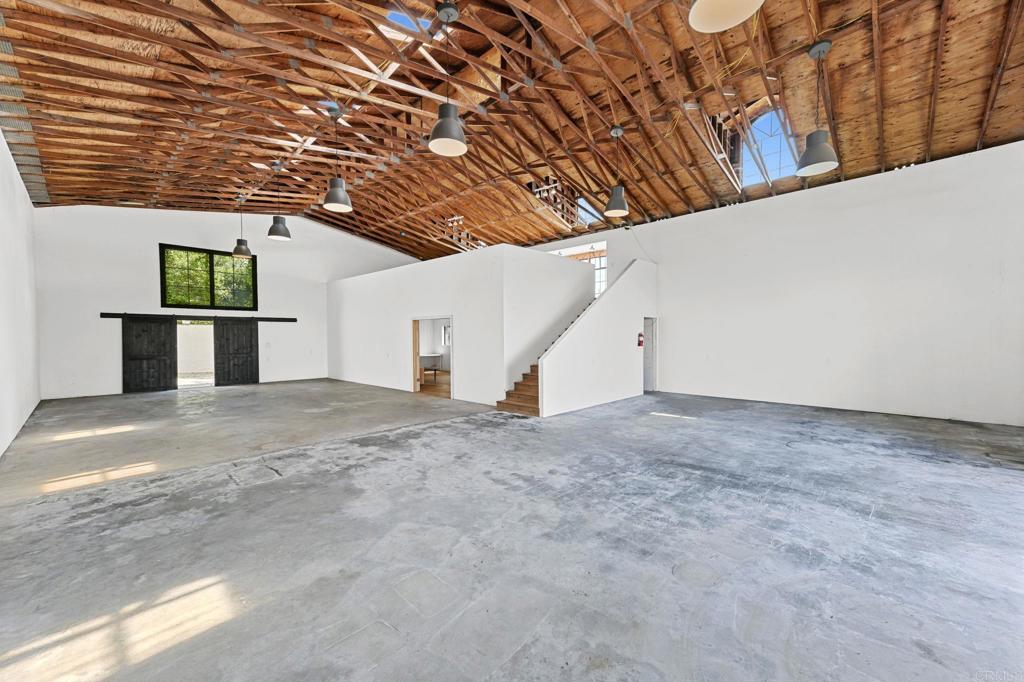 838 East Mission Road Fallbrook, CA 92028 - Photo 7 of 48 a view of a garage