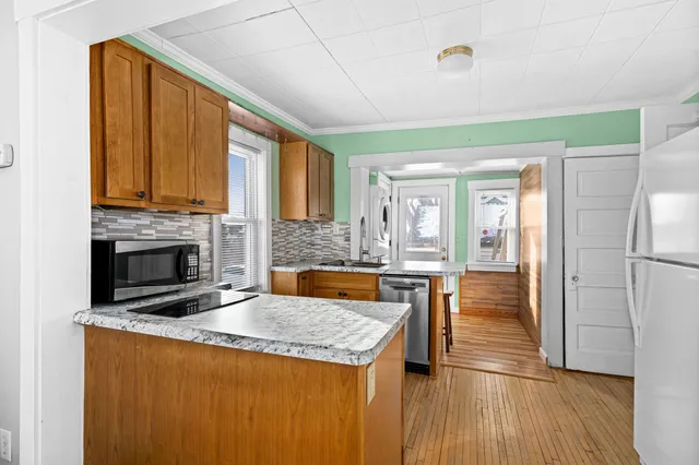 $149,900 | 915 North 13th Avenue East, Duluth, MN 55805