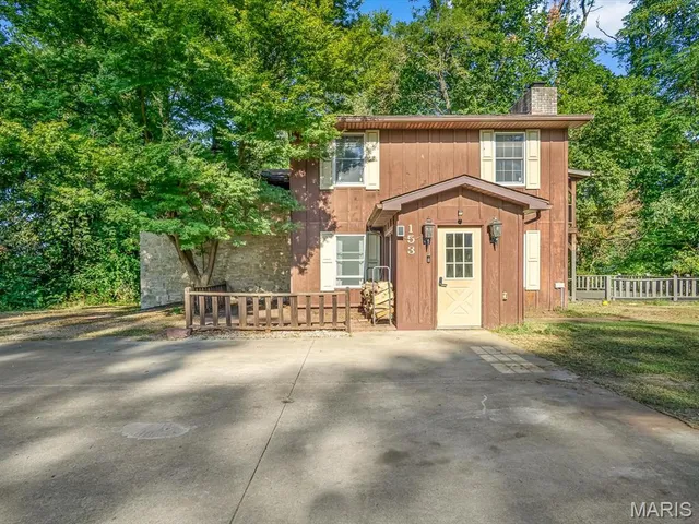 $190,000 | 153 Chester Street, Chester, IL 62233