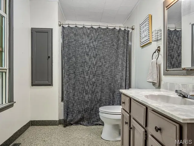 $190,000 | 153 Chester Street, Chester, IL 62233