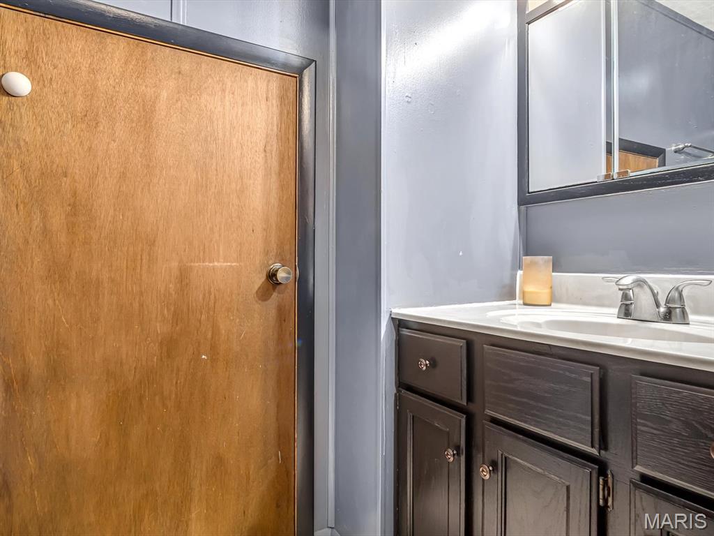 153 Chester Street Chester, IL 62233 - Photo 15 of 28