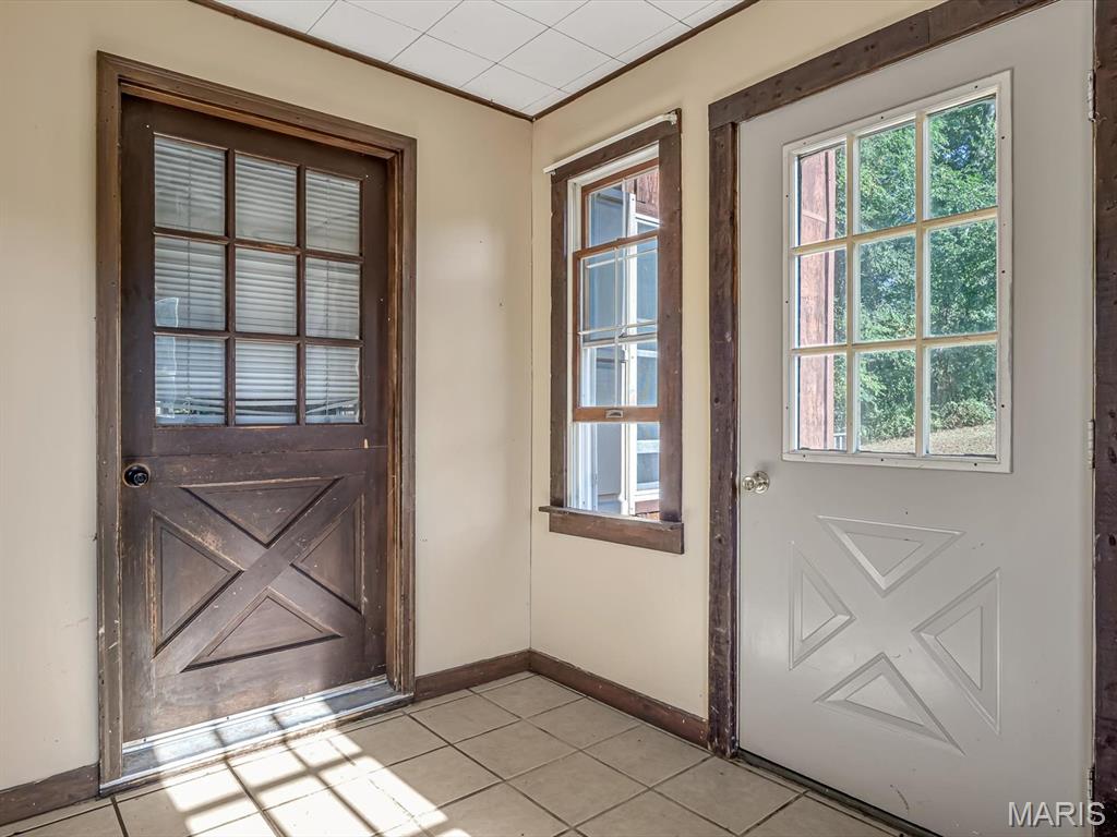 153 Chester Street Chester, IL 62233 - Photo 5 of 28