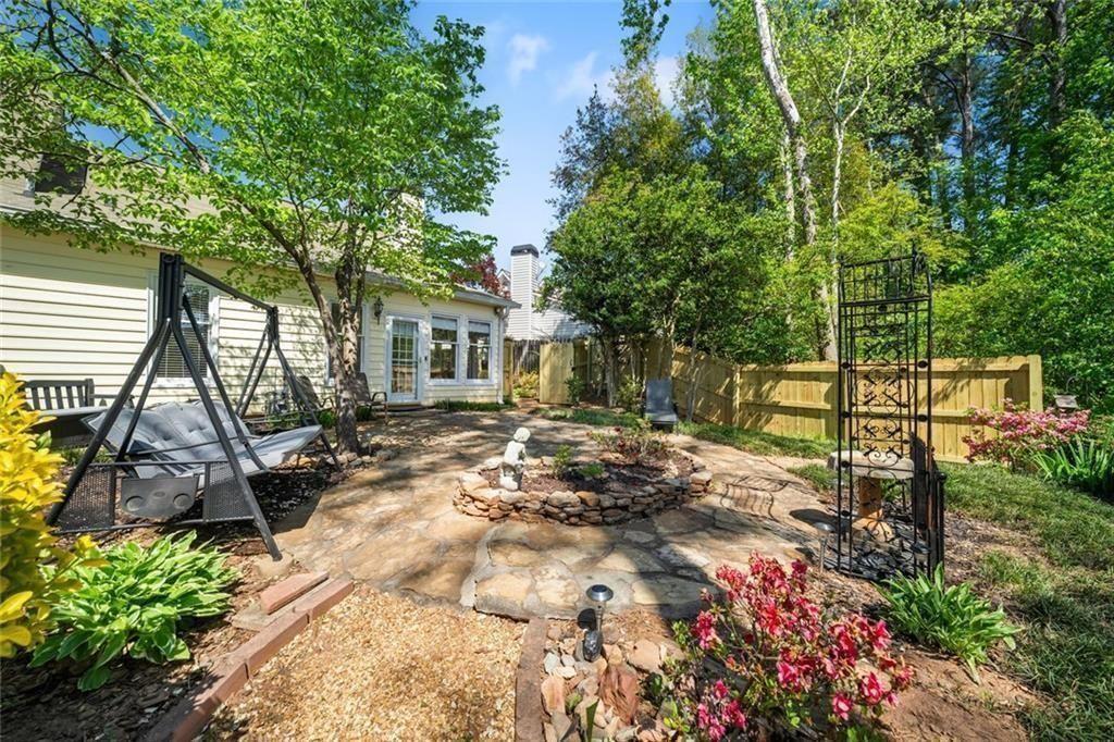 174 Victoria Way Roswell, GA 30075 - Photo 3 of 41