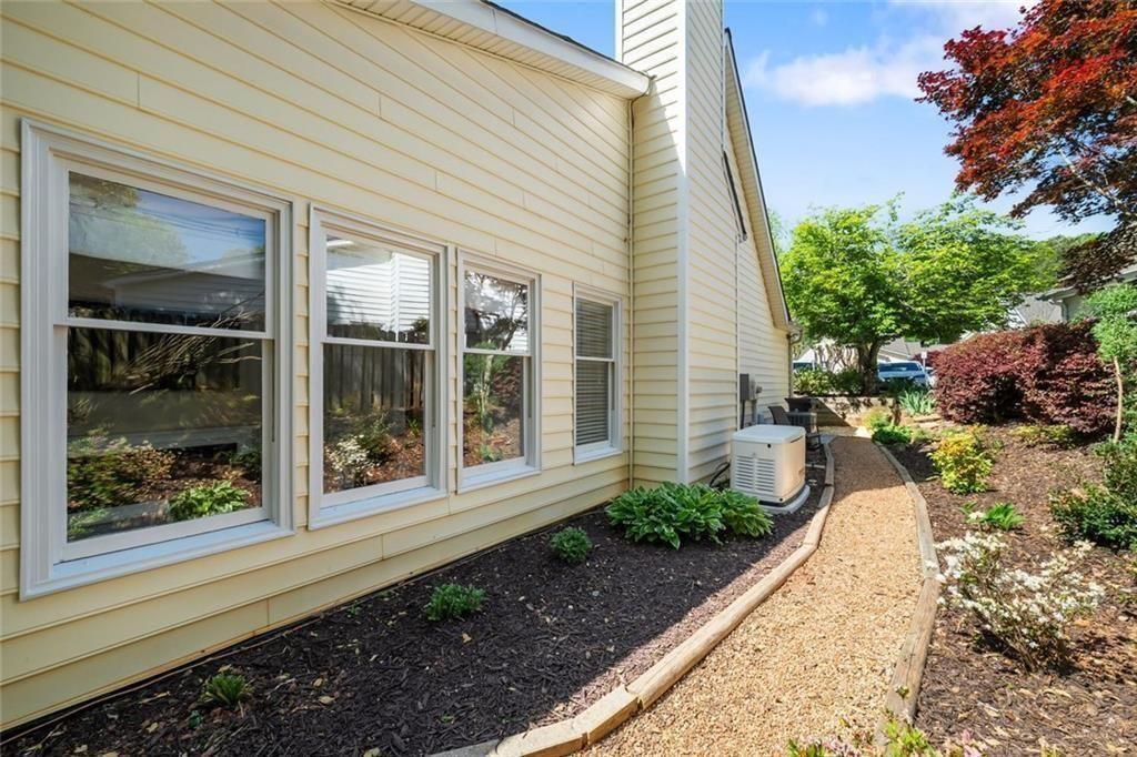 174 Victoria Way Roswell, GA 30075 - Photo 35 of 41