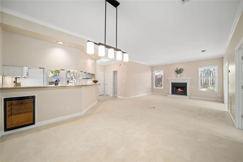 174 Victoria Way Roswell, GA 30075 - Photo 4 of 41