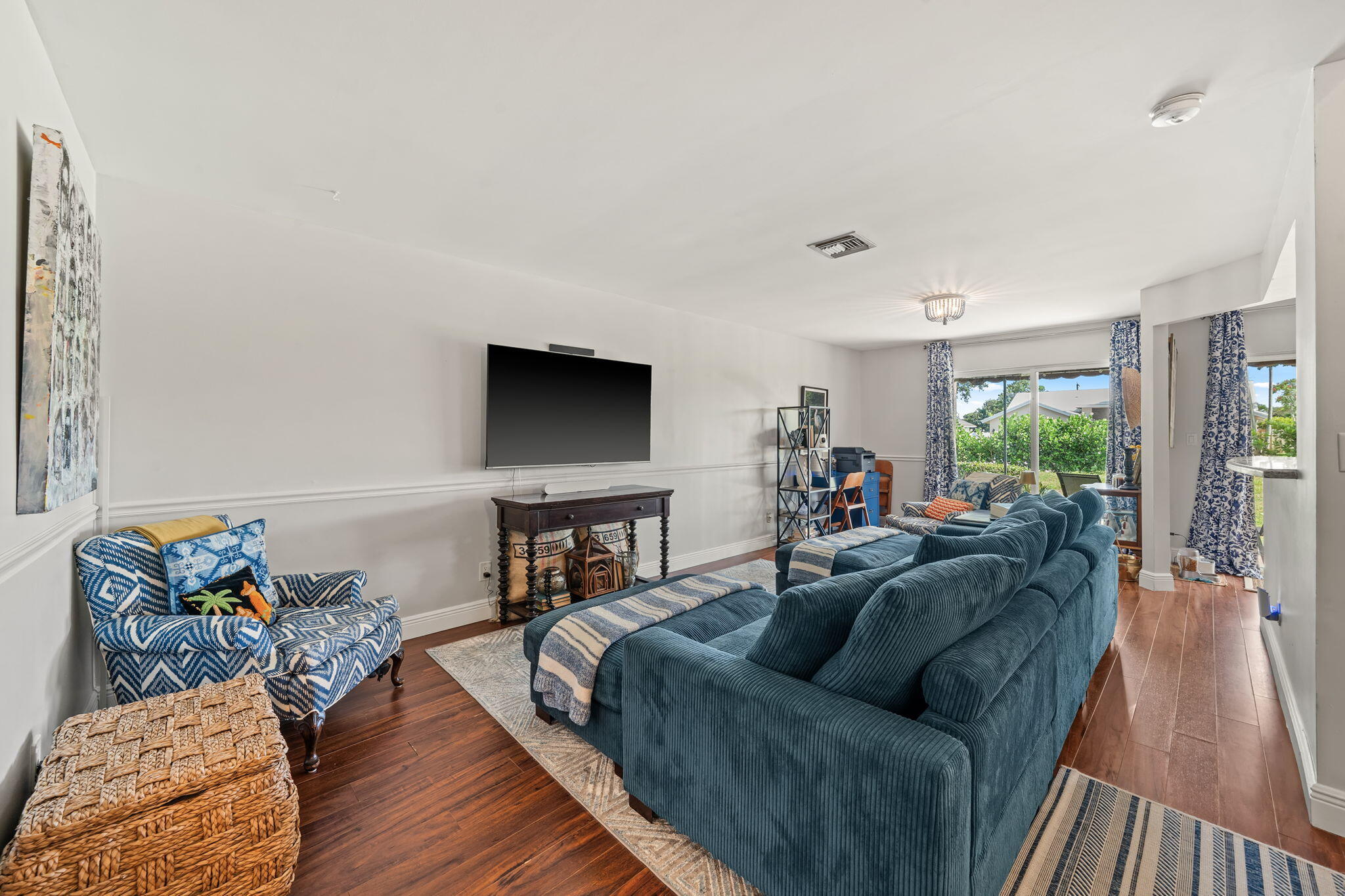 5250 Sapphire Valley Boca Raton, FL 33431 - Photo 9 of 35 Living Room