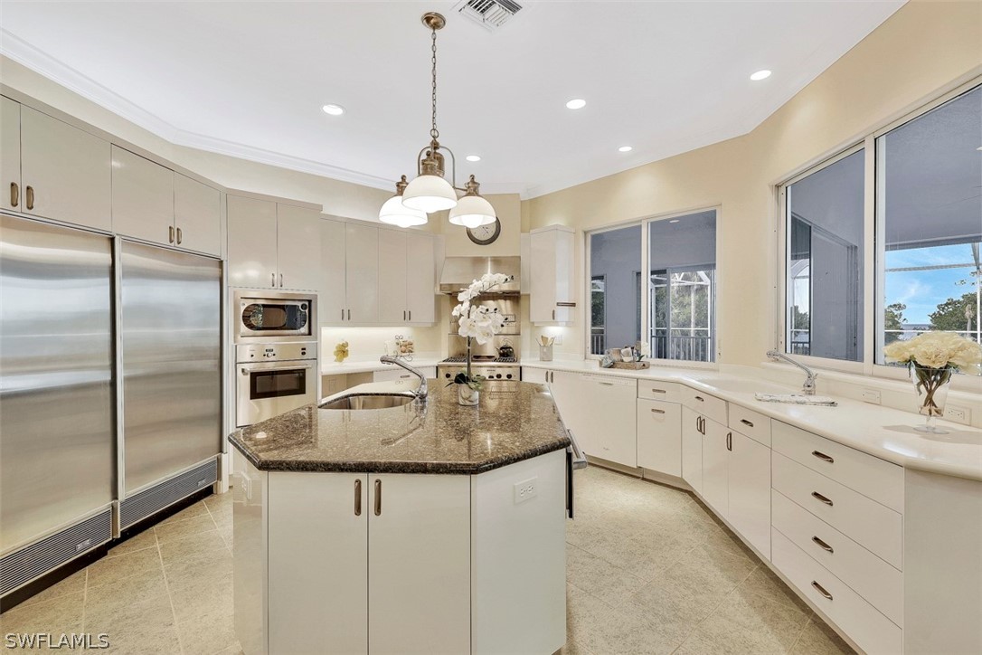 2984 Wulfert Road Sanibel, FL 33957 - Photo 10 of 33 Gallery Image 10