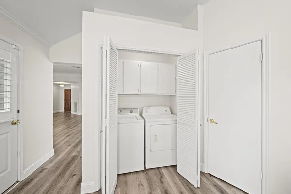 $2,300 | 2727 North Peach Hollow Circle, Pearland, TX 77584