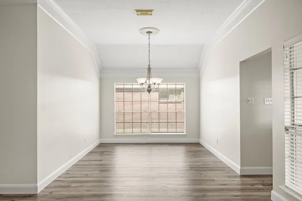 $2,300 | 2727 North Peach Hollow Circle, Pearland, TX 77584