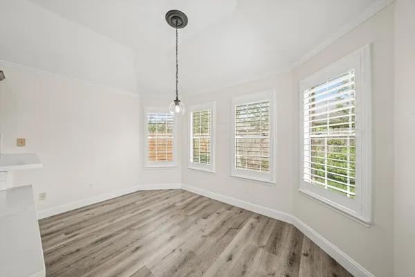 $2,300 | 2727 North Peach Hollow Circle, Pearland, TX 77584