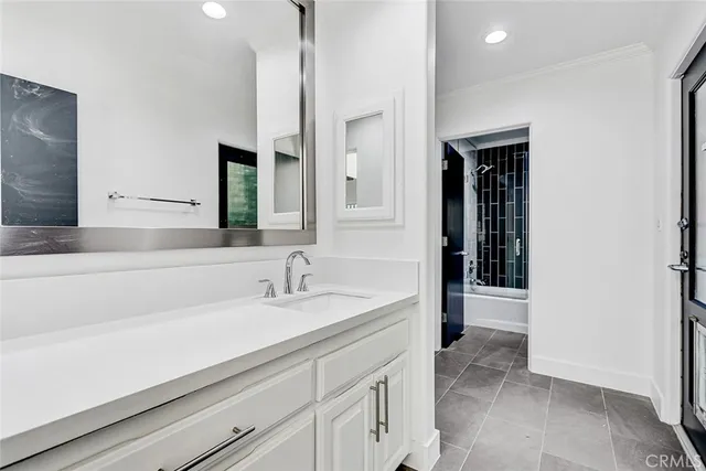 $24,000 | 204 North Poinsettia Avenue, Manhattan Beach, CA 90266