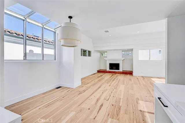 $24,000 | 204 North Poinsettia Avenue, Manhattan Beach, CA 90266