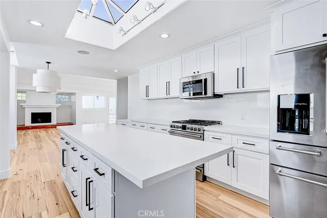 $24,000 | 204 North Poinsettia Avenue, Manhattan Beach, CA 90266