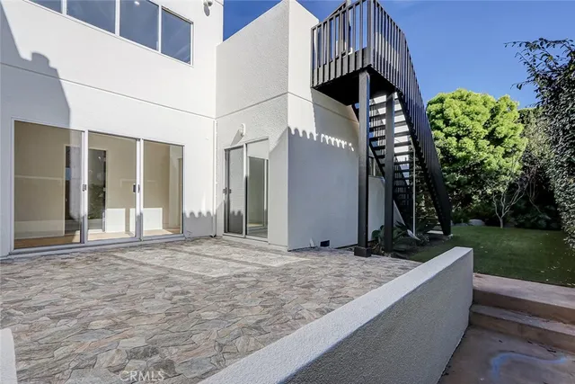 $24,000 | 204 North Poinsettia Avenue, Manhattan Beach, CA 90266