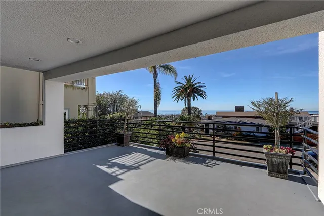 $24,000 | 204 North Poinsettia Avenue, Manhattan Beach, CA 90266