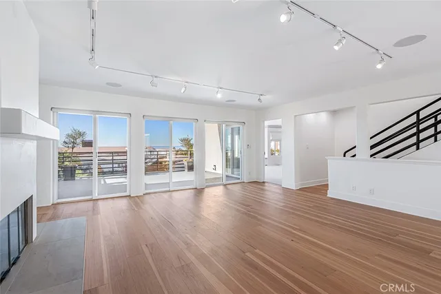 $24,000 | 204 North Poinsettia Avenue, Manhattan Beach, CA 90266