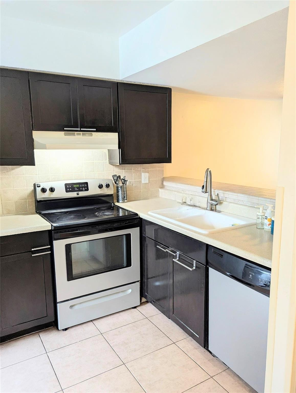 158 Riviera Circle, Unit 193 Weston, FL 33326 - Photo 10 of 22 Photo 10