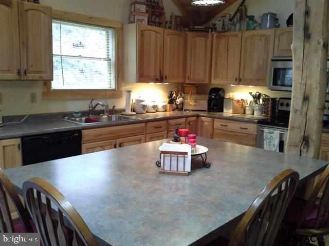 270 McCall Road Delta, PA 17314 - Photo 4 of 36 Gallery Image 4
