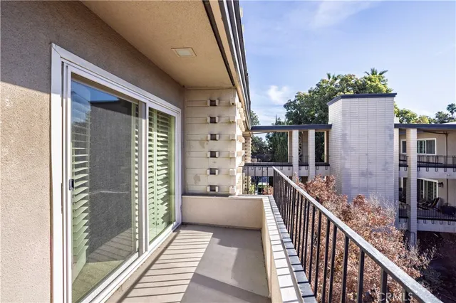 $1,499,000 | 1215 South Orange Grove Boulevard, Unit 5, Pasadena, CA 91105