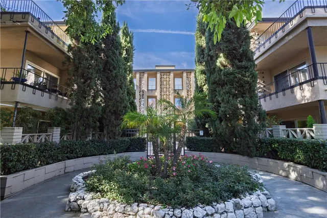 $1,499,000 | 1215 South Orange Grove Boulevard, Unit 5, Pasadena, CA 91105