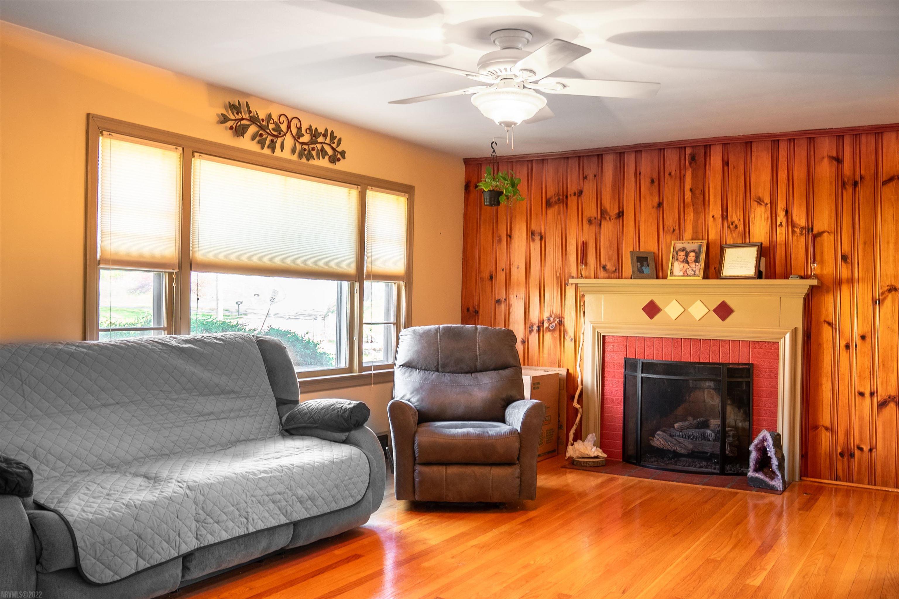 2102 Peppers Ferry Road Pulaski, VA 24301 - Photo 12 of 33 Gallery Image 12