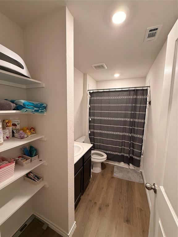 2332 Burleson Road Sherman, TX 75090 - Photo 15 of 21 a view of bathroom and utility room