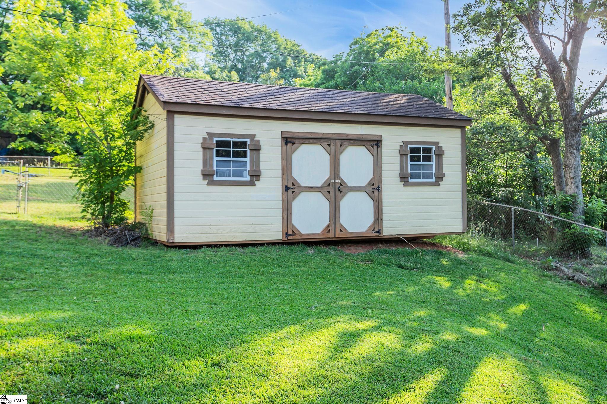 501 Farmington Road Greenville, SC 29605 - Photo 4 of 37 Gallery Image 4