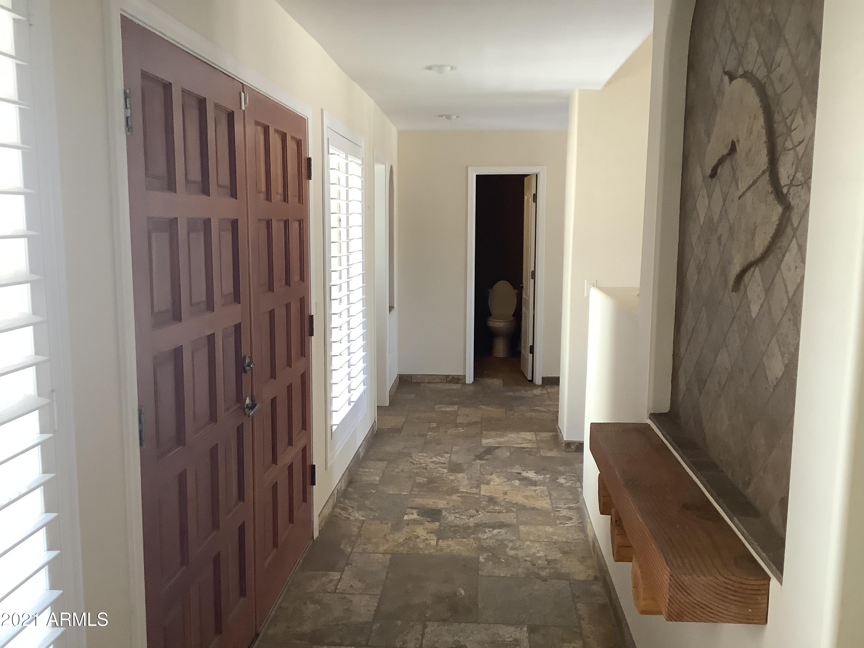 705 West Cloud Road Phoenix, AZ 85086 - Photo 13 of 52 9266A951-0ABF-4026-9F18-0614C50A02BB