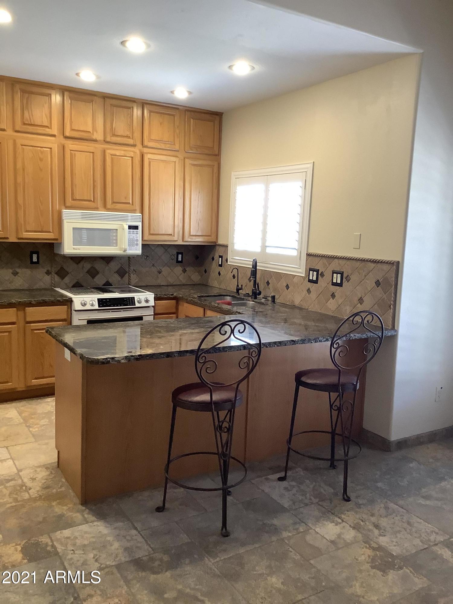 705 West Cloud Road Phoenix, AZ 85086 - Photo 15 of 52 E44566BE-B28C-4BEA-A069-CCBF154DA595