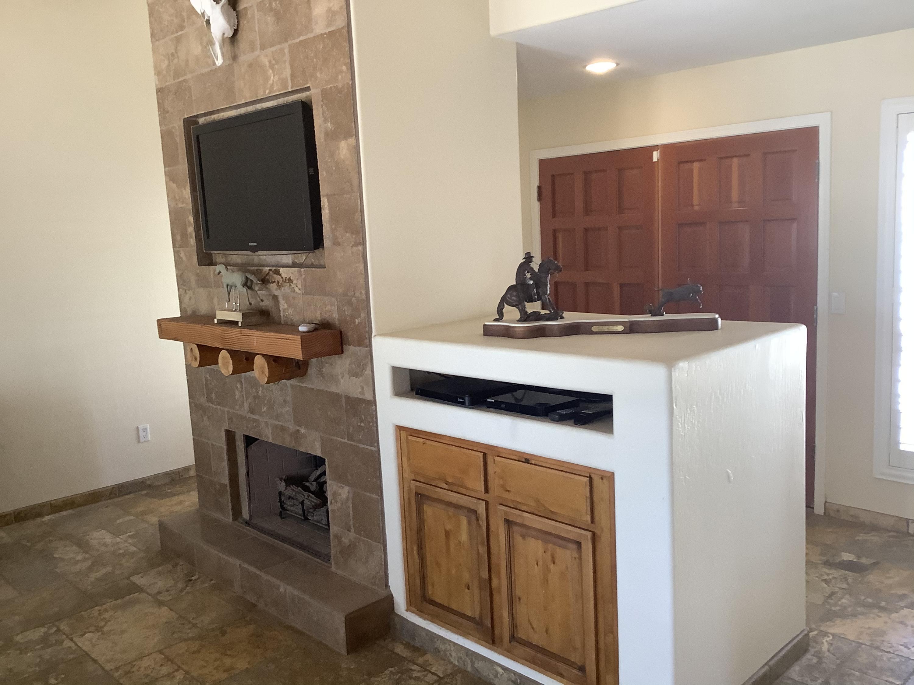 705 West Cloud Road Phoenix, AZ 85086 - Photo 23 of 52 935BE837-64ED-4A91-8BF2-2166B1911586