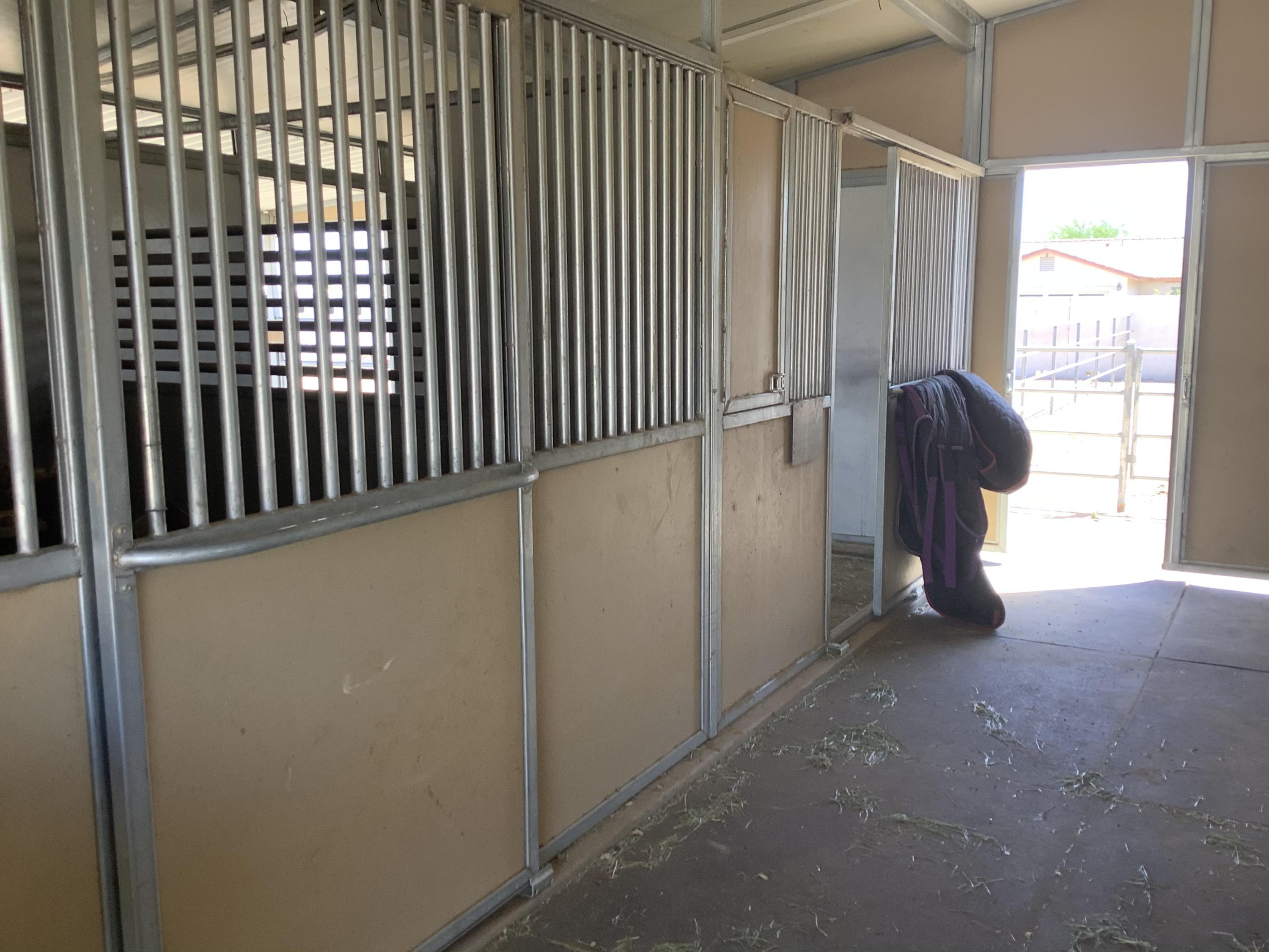 705 West Cloud Road Phoenix, AZ 85086 - Photo 49 of 52 A59582F5-7DB8-4773-83CC-0420CFA29BE0