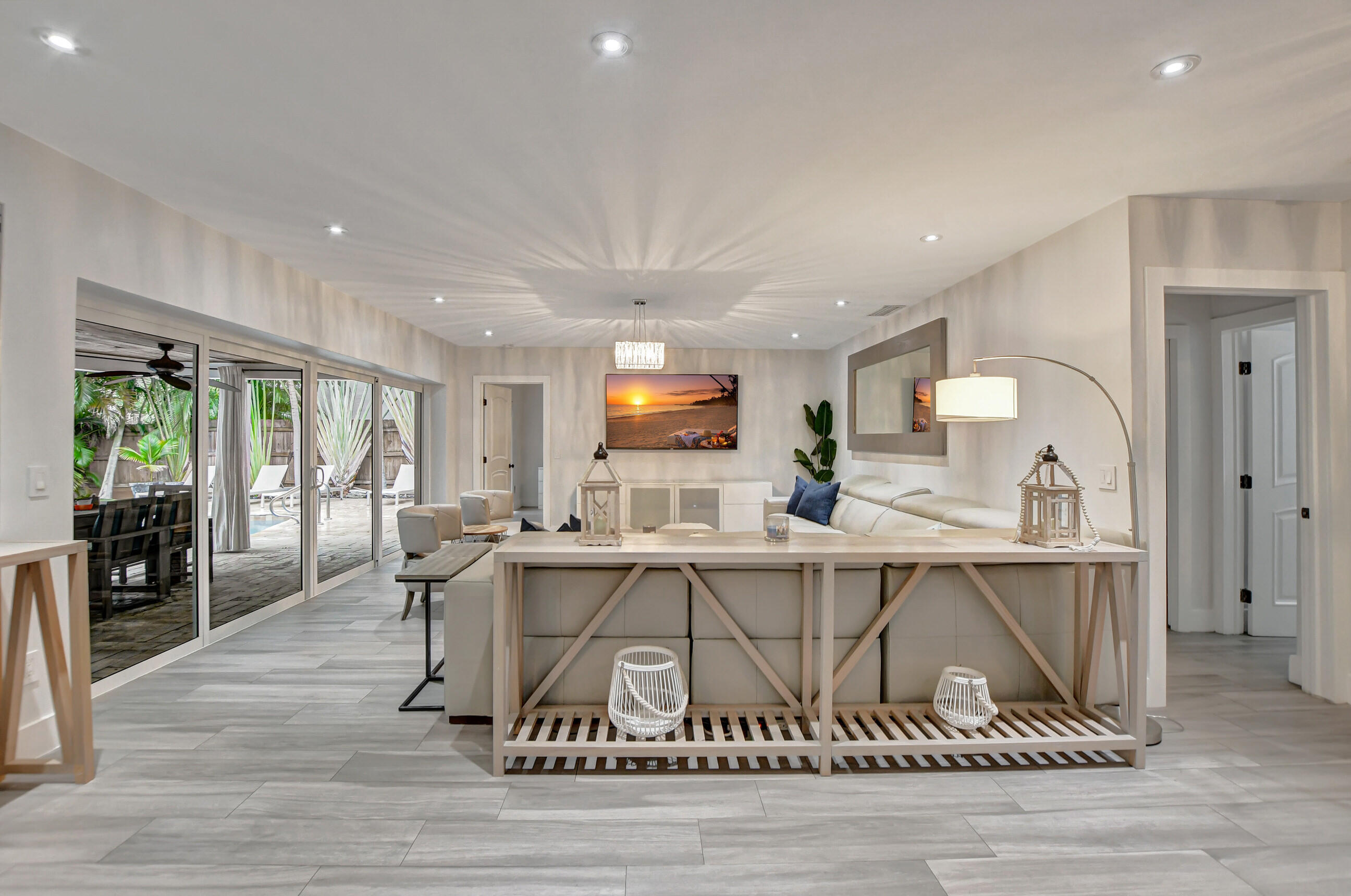 1107 Southwest 2nd Street Boca Raton, FL 33486 - Photo 9 of 34 07_dsc_3486