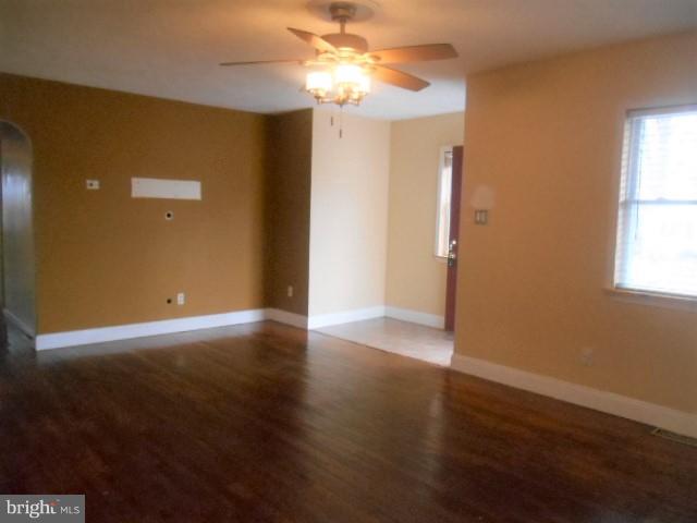 35 Lea Road New Castle, DE 19720 - Photo 2 of 16 Welcome Home