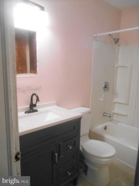 35 Lea Road New Castle, DE 19720 - Photo 10 of 16 Bathroom
