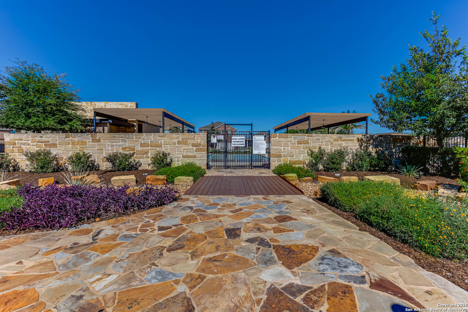 14383 Palm Ridge San Antonio, TX 78253 - Photo 33 of 44 a front view of a house with garden