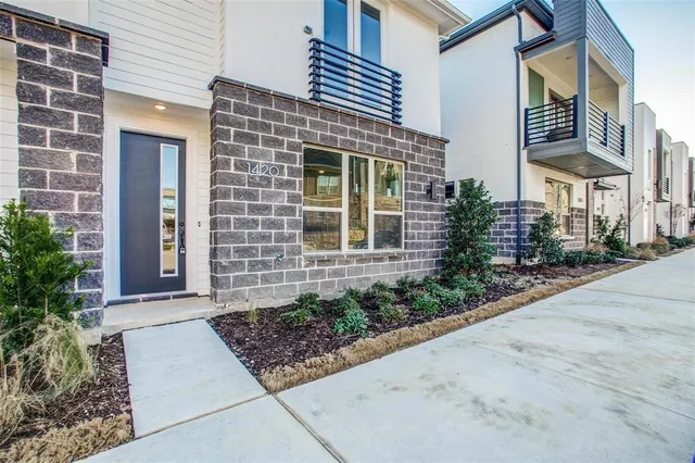 $2,800 | 1420 Navasota Trail, Plano, TX 75075