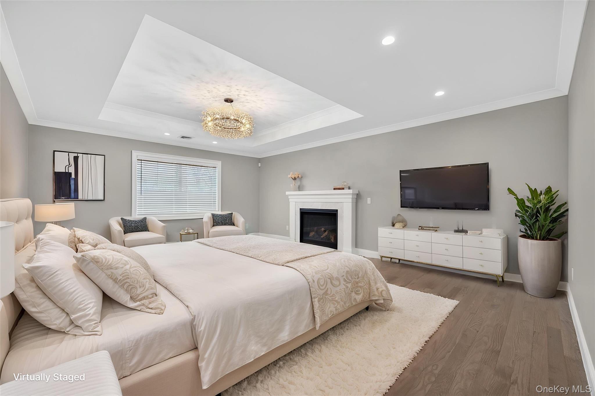 208 Cow Neck Road Port Washington, NY 11050 - Photo 16 of 39