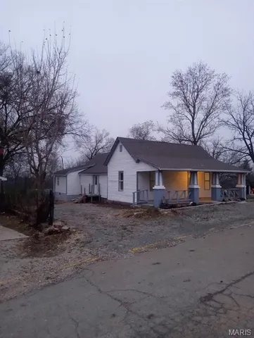 $119,900 | 105 West 3rd Street, Leadwood, MO 63653