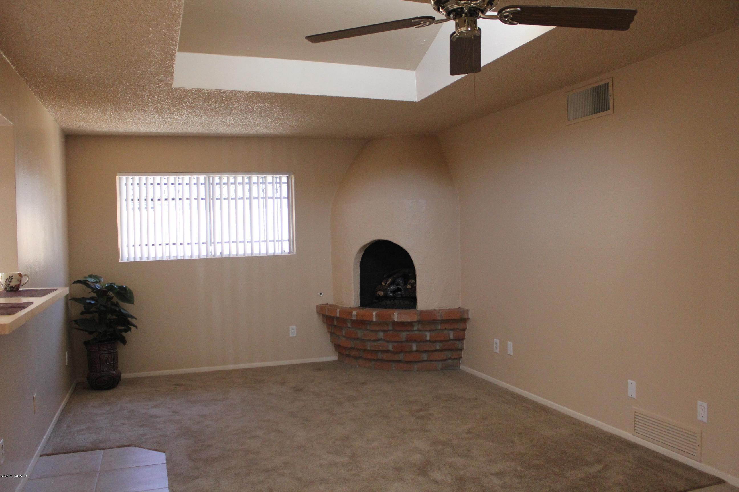9111 North Oracle Road, Unit 121 Tucson, AZ 85704 - Photo 8 of 20